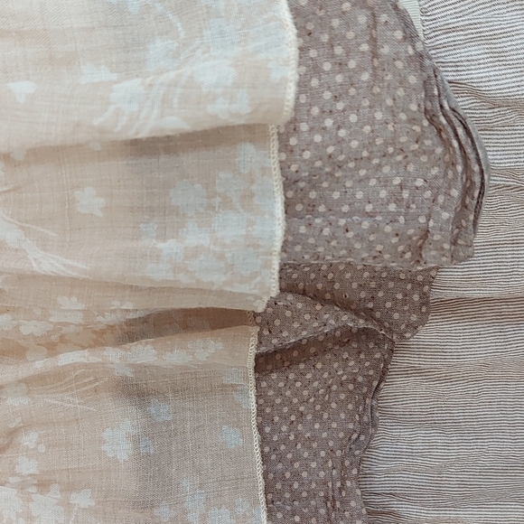 Beige Ruffle Short Dress Size S - Picture 5 of 6